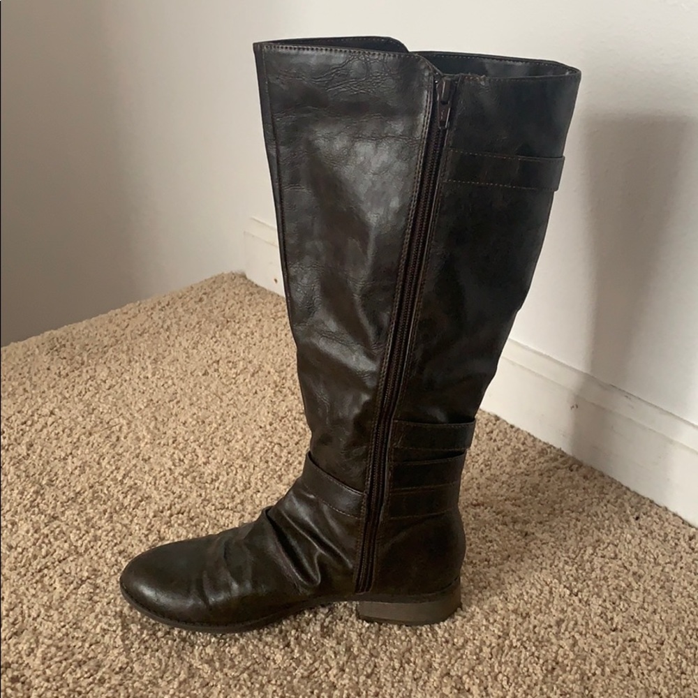 Brown Riding Boots - Picture 2 of 6